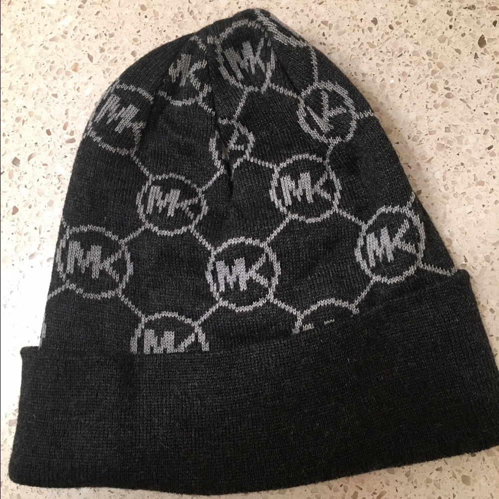 NWOT Authentic Michael Kors beanie